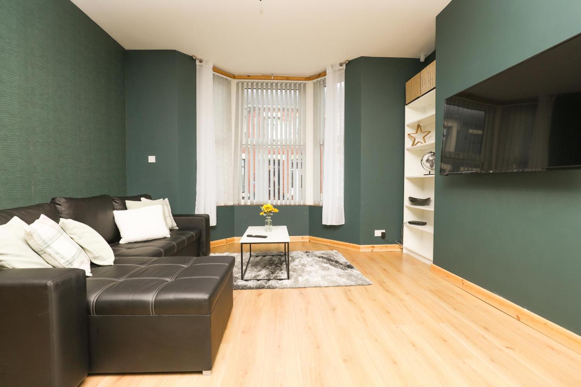 Anfield Luxe Retreat - Stylish Stay With Parking - Steps From Stadium - Short Drive To City Centre Ливерпуль Экстерьер фото